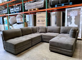 Gray 6 Piece Modular Sectional Couch (FREE DELIVERY 🚚)