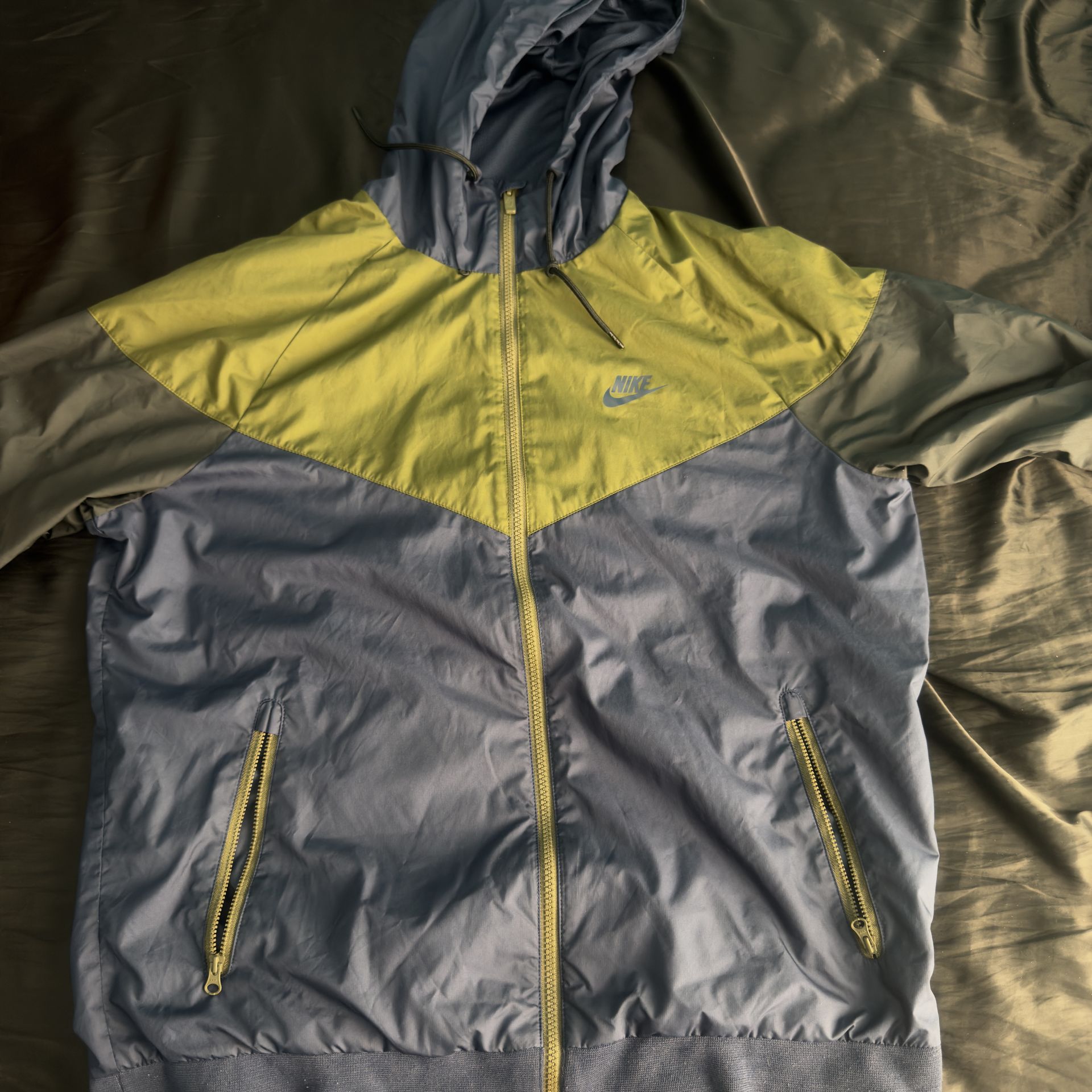 Nike windbreaker jacket coat Windrunner