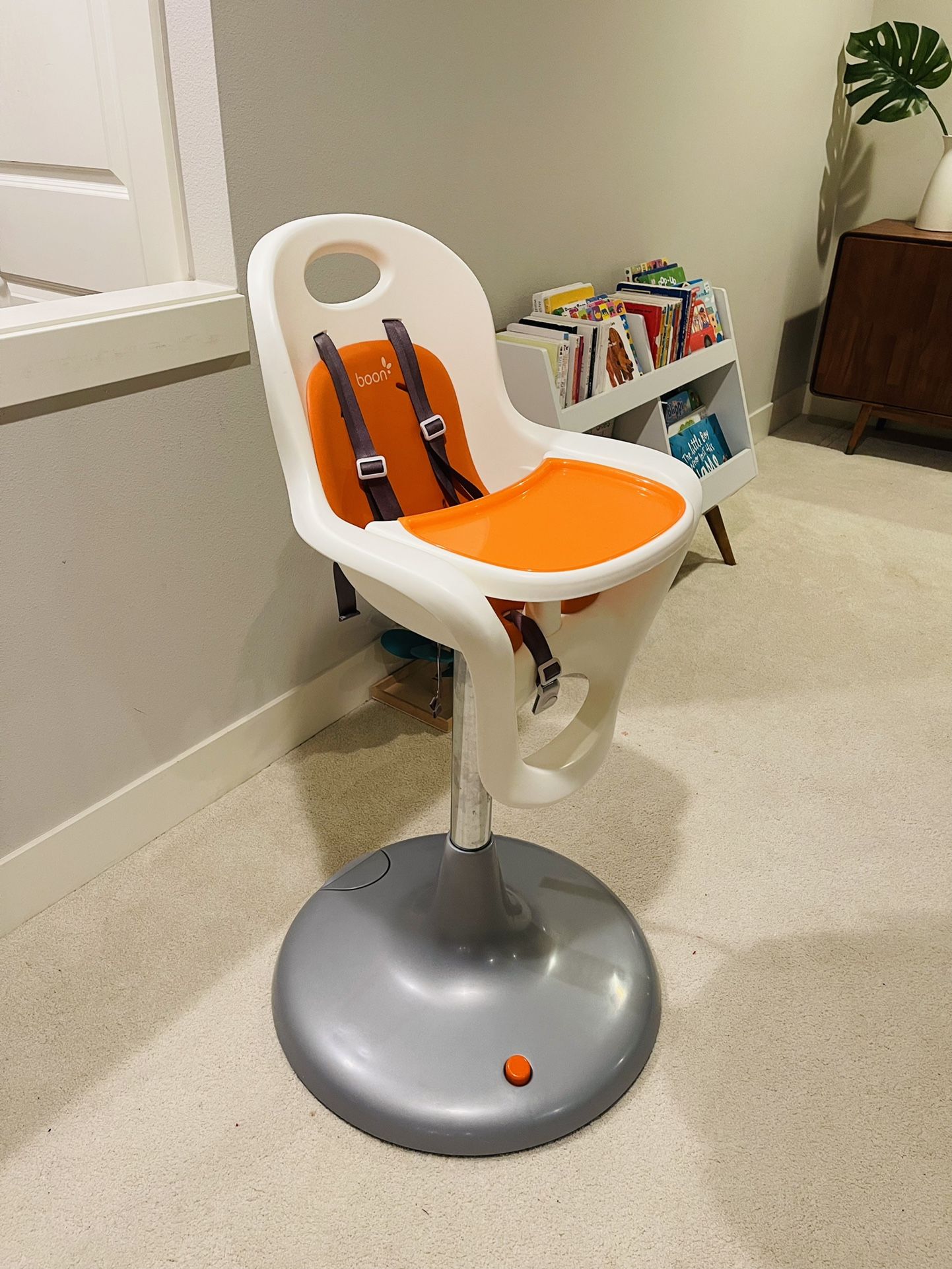 Boon High chair (orange) Rare Find!!