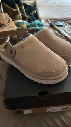 Women’s Ugg slipper