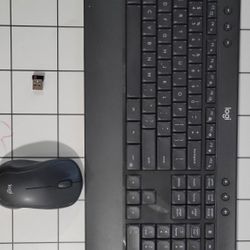 Logitech MK540 Advanced Wireless Keyboard and Mouse Combo.  
