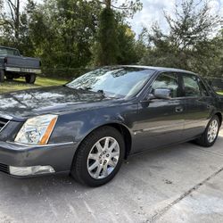 GRANDMAS CADILLAC DTS 
