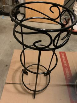Black Wrought Iron Plant Stand 10 x 10 x 24 height