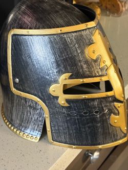 Knight helmet