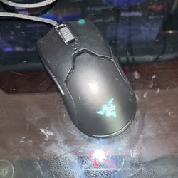 Razer Viper Mini - Wired Gaming Mouse for PC/Mac (Ultralight 61g, Ambidextrous, Speedflex Cable, 8500 DPI Optical Sensor