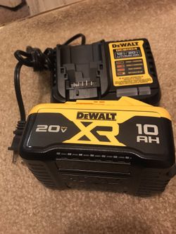 Dewalt 20V battery XR 10 Ah And battery brand New