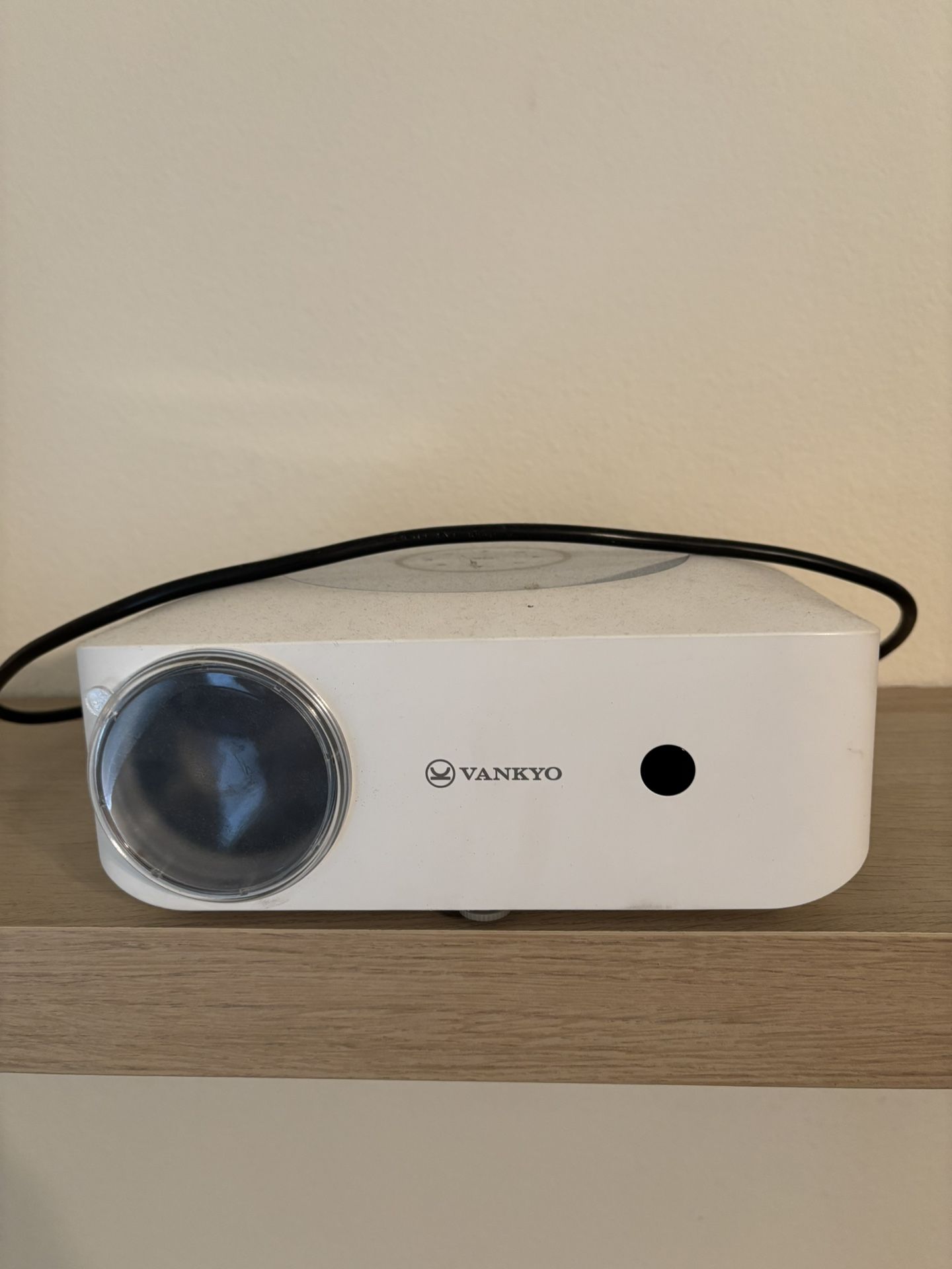Vankyo Projector