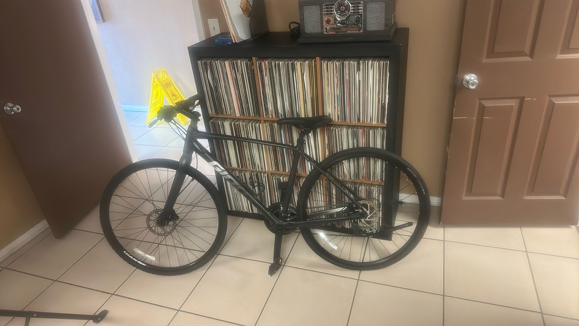 Giant Escape Mountain Bike