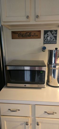 GE Microwave Oven