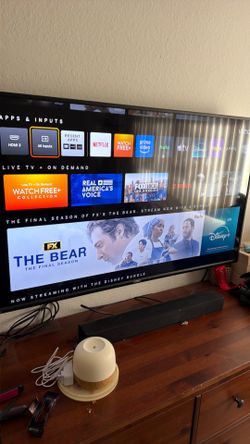 50 inch Vizio smart tv 4k tv and Vizio sound bar included