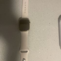 Apple Watch Series 8 