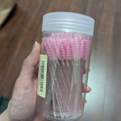 Disposable Lash Brush < 100 pc