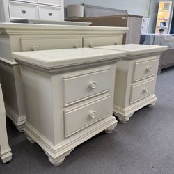 Deesser and nightstands (FREE 24H DELIVERY)