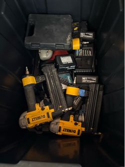 Dewalt air compressed stapler