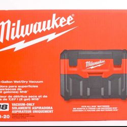 New Milwaukee Vacuum M18