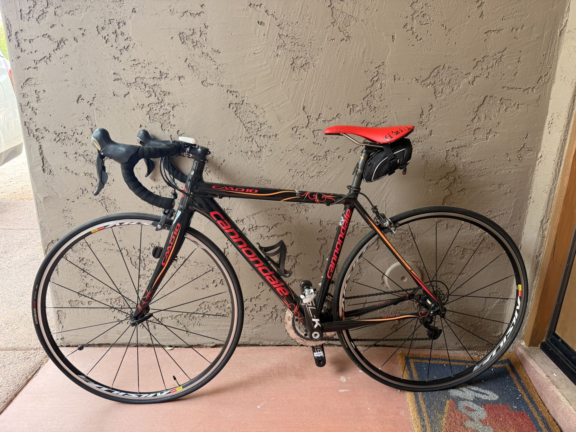 Cannondale CAAD10 Road Bike – Size 48 – Mavic Wheels – Excellent Condition