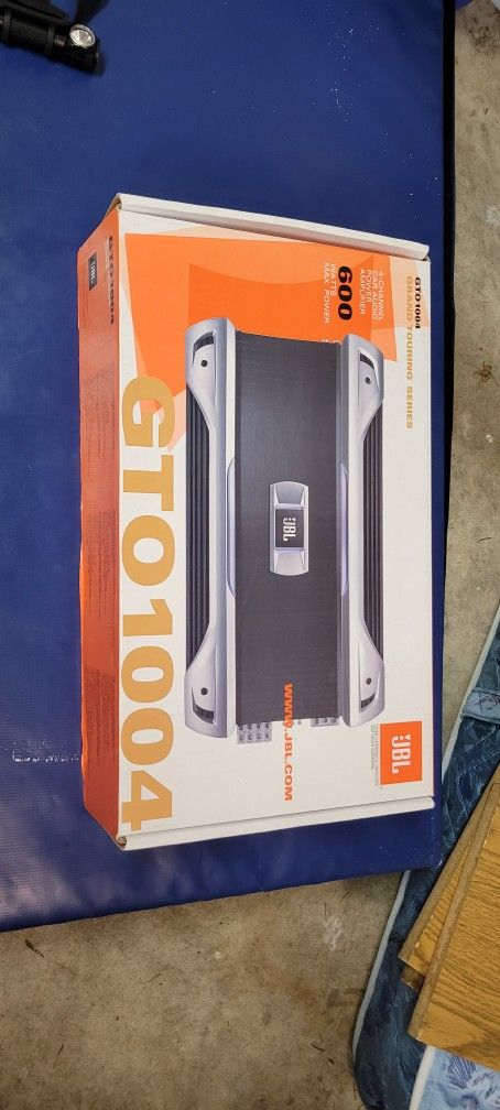 JBL 4 Channel 600w Amplifier 