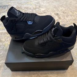 Black cat 4s ( worn once