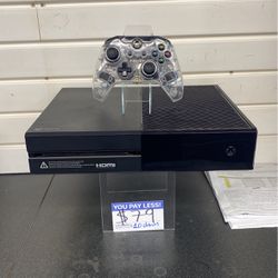 Xbox One Console 500gb W/ Controller And Cables 
