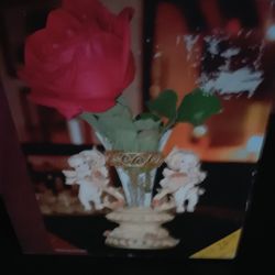 Very Beautiful Angel Vase New In Package 