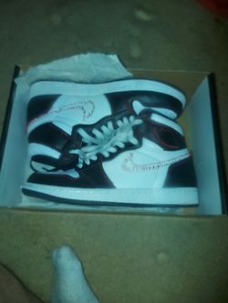 Jordan 1 High 8.5 Men $80 Firm