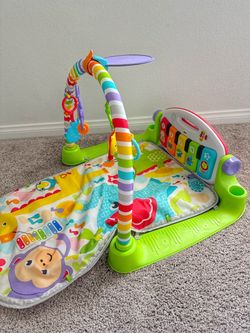 Fisher-Price Kick and Play Piano Gym