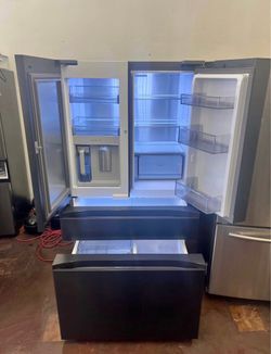 Samsung Bespoke 4-Door French Door Refrigerator