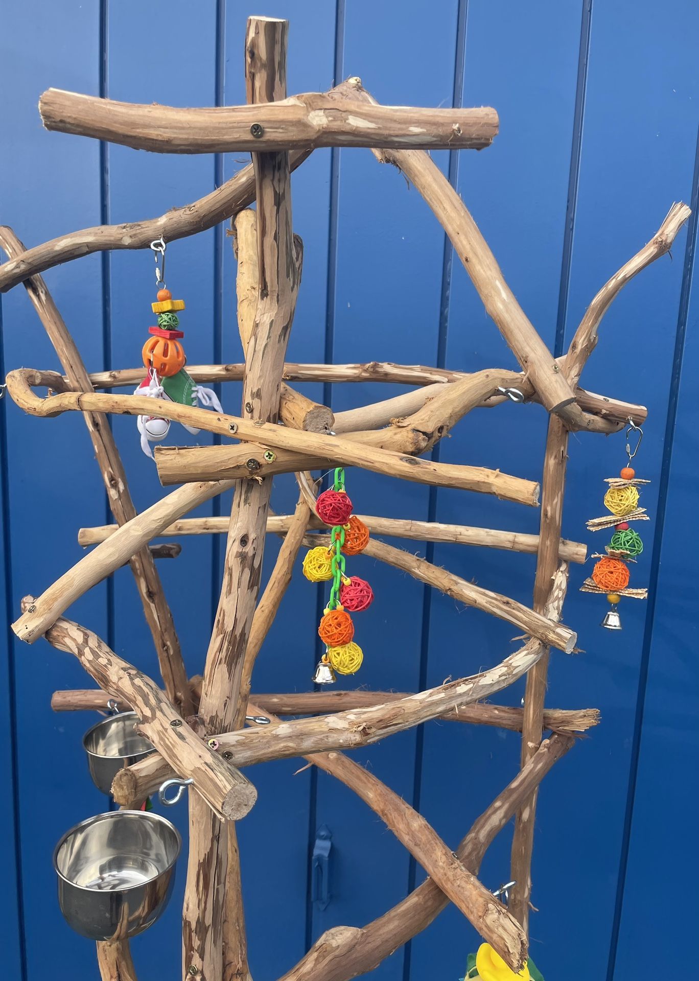 African Grey / Amazon Parrot Perch Tree … A Great Socializer For Mr Feathers !!