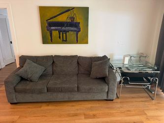 Gray 3-Seater Sofa – Comfortable & Good Condition