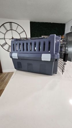 Pet Kennel Carrier -Like New 2-Door X-Small