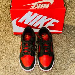 Nike Dunk Low Cargo Khaki Mystic Red