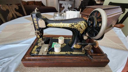 Antique 1911 Singer 28K Portable Sewing Machine – Original Case & Tray – Working