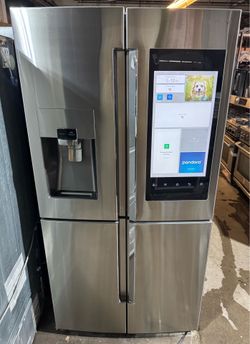 Samsung 4-Door entertainment hub
