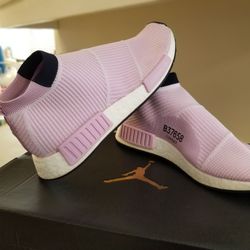 adidas nmd ultrabost size 8 seminuevos  de mujer