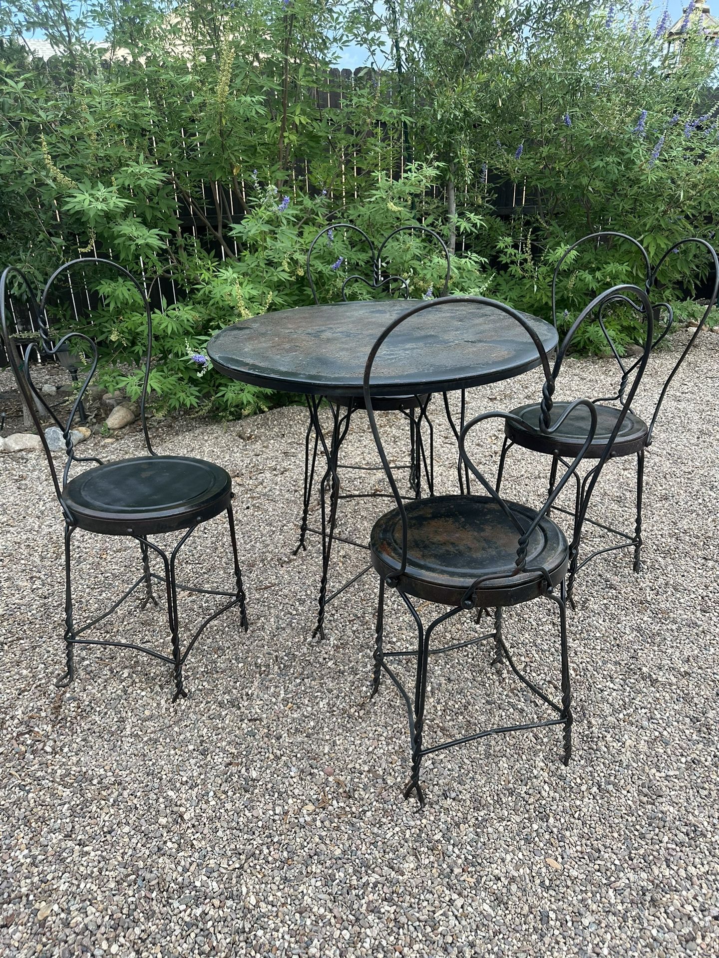 Vintage Retro Metal Ice Cream Parlor Chairs Table