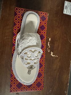 Sandles