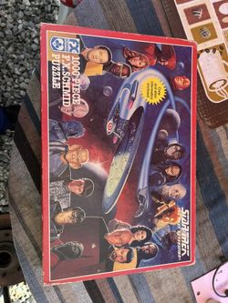 Vintage 1993 FX Schmid Star Trek: The Next Generation 1000-piece puzzle. This edition was discontinued in the early 2000s and is now considered a coll