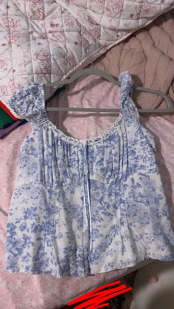 Blue and white hollister tie top