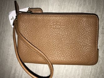NWT Coach Wristlet
