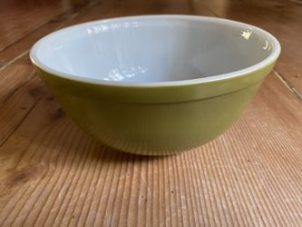 Vintage Pyrex Glass Mixing Bowl # 403 Verde Green 2 1/2 Quart