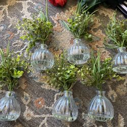 6 Small Vases