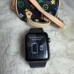 Apple Watch series 3 42 mm for parts or repairs read