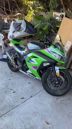 Kawasaki ninja 300