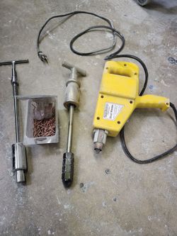 Stud welder