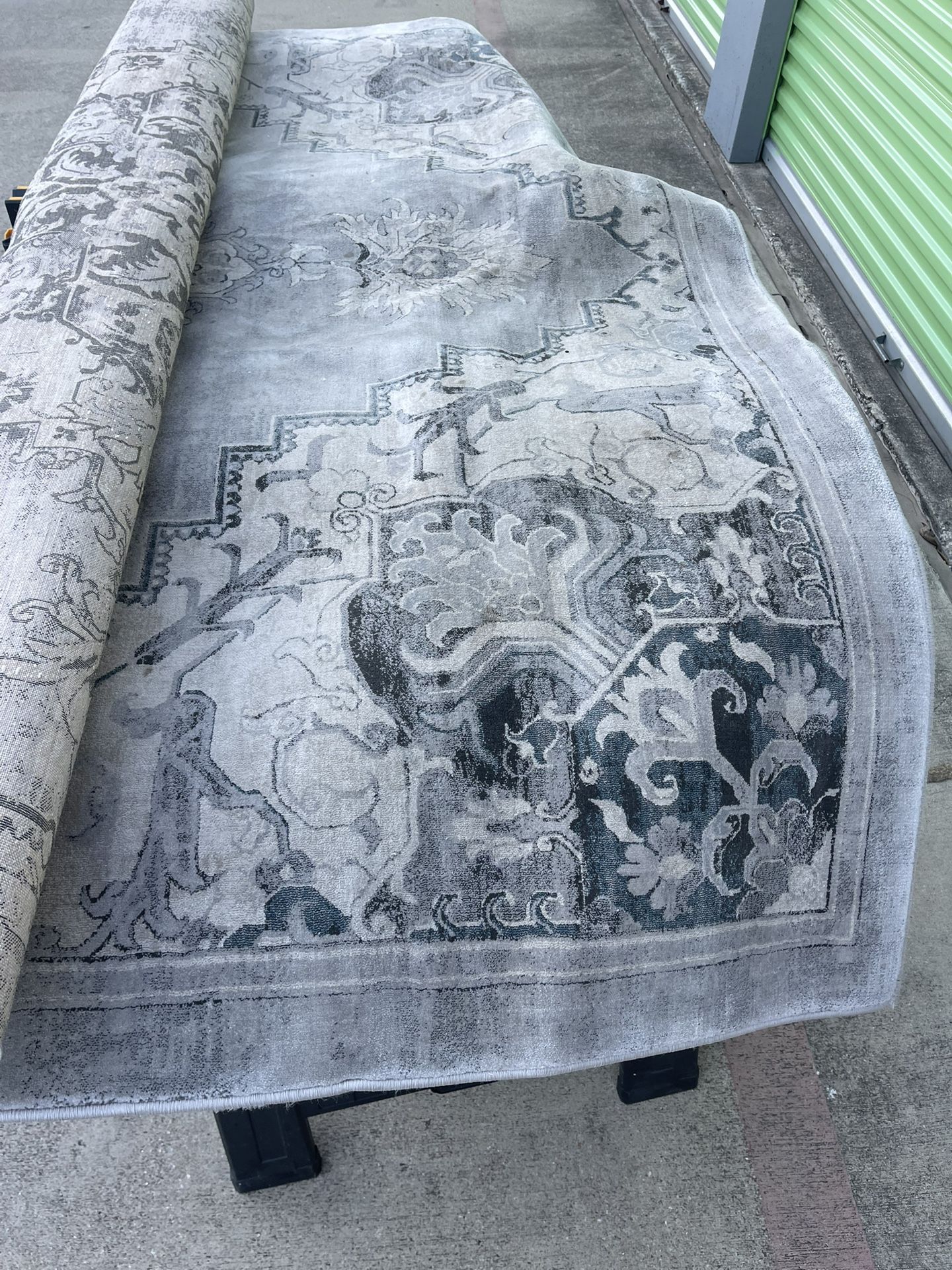 Area Rug ( Thomasville Timeless Classic) Egyptian Made