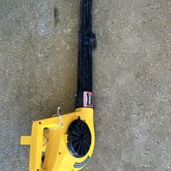 Leaf blower