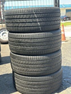 SET OF TIRE 285 45 20 CONTINENTAL 85% LIFE