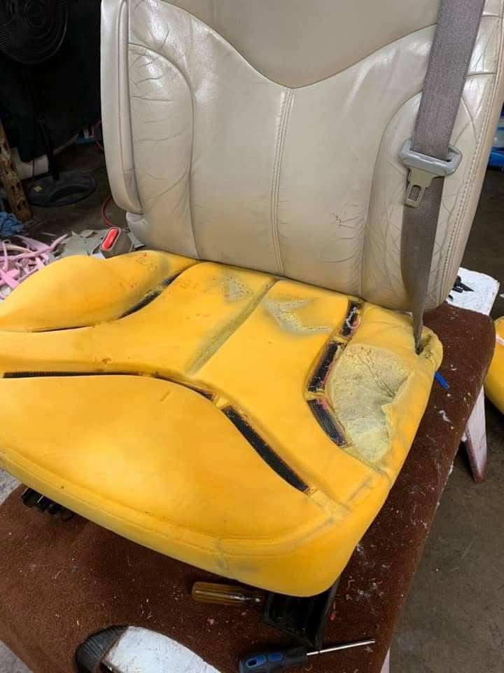 Upholstery *tapiceria 