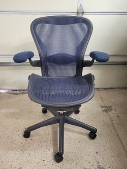 Herman Miller Aeron Size B Computer Desk Ergonomic Task Office Chair, Lumbar Pad
