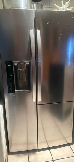 LG refrigerator